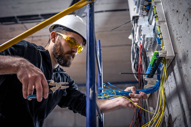 Professional Electrician in Landmark, AR